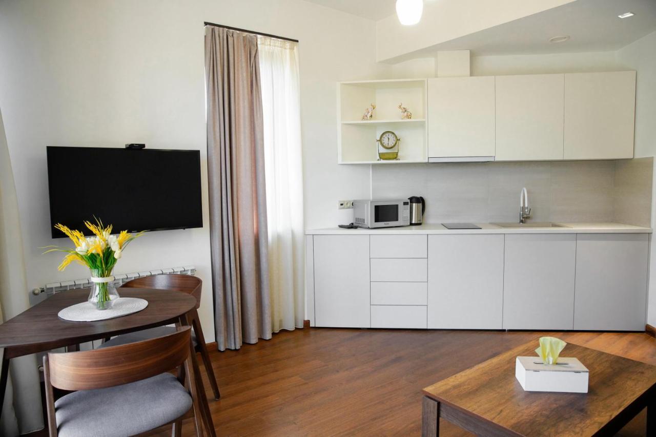 City Center Appartment At Buzand St. Erivan Exterior foto